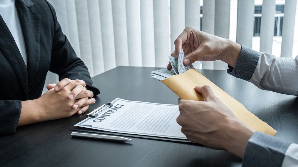 Victime d'escroquerie : comment réagir et se protéger efficacement