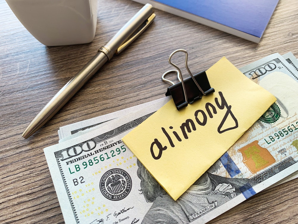 Divorce et pension alimentaire : tout savoir sur les enjeux et les modalités
