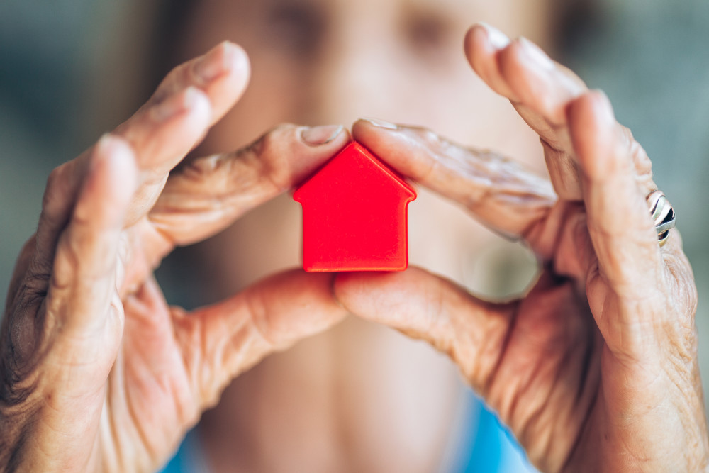 La dévolution successorale sans notaire: comment procéder et quels sont les risques?