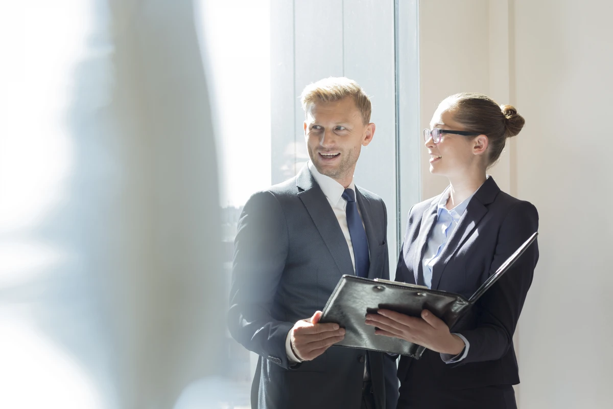 Les enjeux juridiques des clauses de confidentialité commerciale